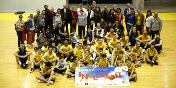 Foto de familia del Proyecto Suma el pasado diciembre | Foto: GRAN CANARIA C.B.
