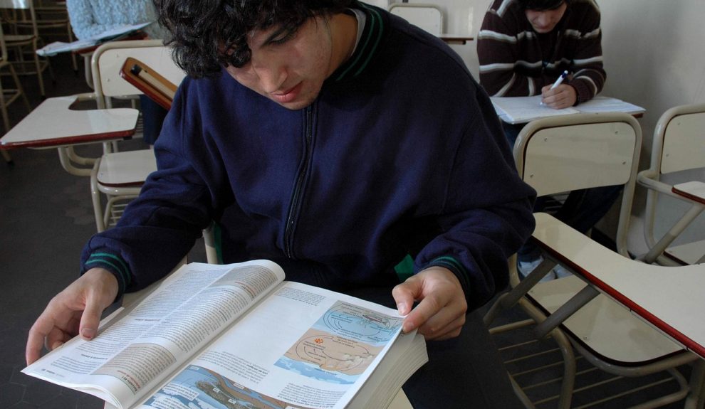 Estudiante en un aula | Foto: ARCHIVO