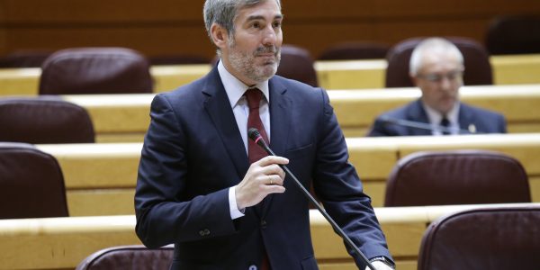 Fernando Clavijo en una sesión del Senado | Foto: ARCHIVO