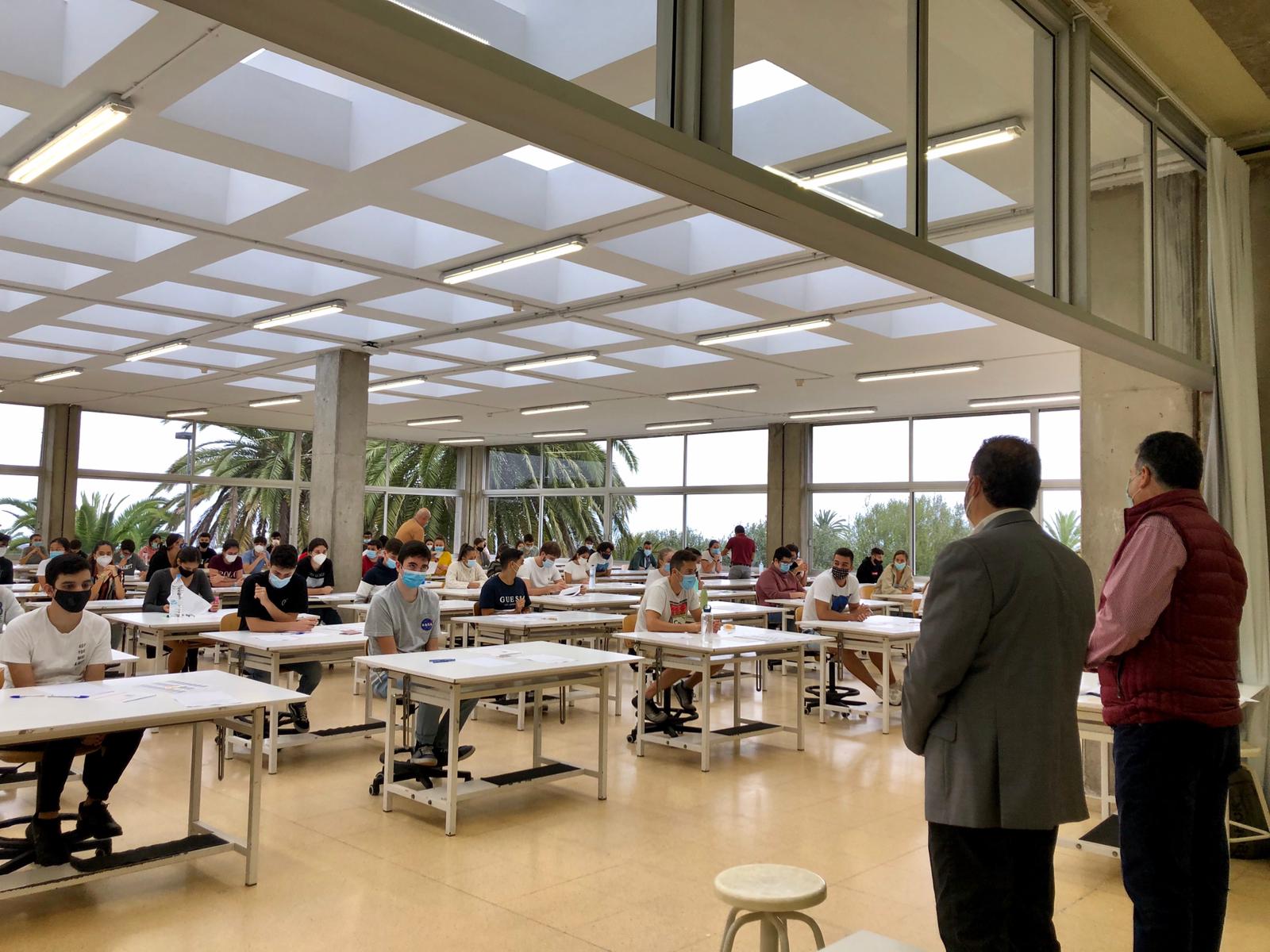 Alumnos examinándose de la EBAU en la ULPGC | Foto: ULPGC Alumnos examinándose de la EBAU en la ULPGC | Foto: ULPGC