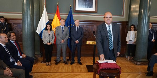 Anselmo Pestana durante su toma de posesión del cargo | Foto: DELEGACIÓN DEL GOBIERNO EN CANARIAS