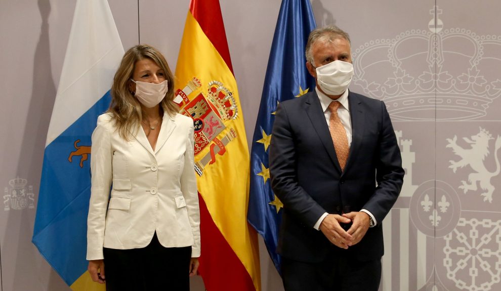 Yolanda Díaz, ministra de Trabajo y Ángel Víctor Torres, presidente del Gobierno de Canarias | Foto: MINISTERIO DE TRABAJO Y ECONOMÍA SOCIAL