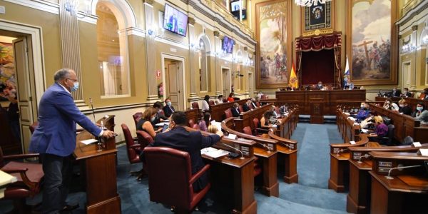 Casimiro Curbelo en el Parlamento de Canarias | Foto: ASG