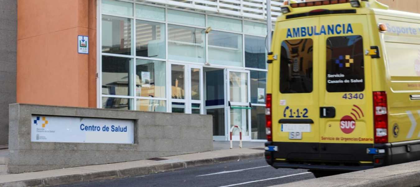 Ambulancia a su llegada al Centro de Salud | Foto: ARCHIVO Ambulancia a su llegada al Centro de Salud | Foto: ARCHIVO
