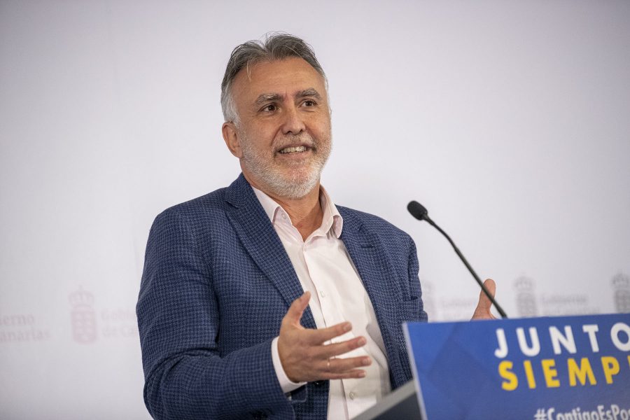 Ángel Víctor Torres comparece el primer día de vacunación, el pasado 27 de diciembre | GOBIERNO DE CANARIAS Ángel Víctor Torres comparece el primer día de vacunación, el pasado 27 de diciembre | GOBIERNO DE CANARIAS
