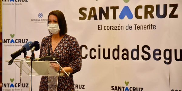 Evelyn Alonso en una rueda de prensa | Foto: Ayuntamiento de Santa Cruz de Tenerife