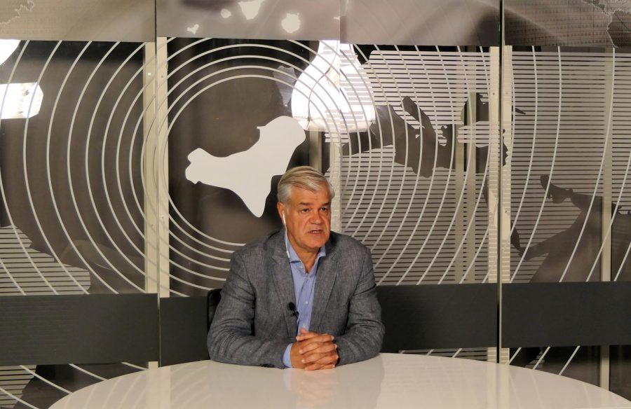 Alpidio Armas informa de la liberación de instalaciones públicas utilizadas para la acogida de inmigrantes el pasado viernes | CABILDO DE EL HIERRO Alpidio Armas informa de la liberación de instalaciones públicas utilizadas para la acogida de inmigrantes el pasado viernes | CABILDO DE EL HIERRO
