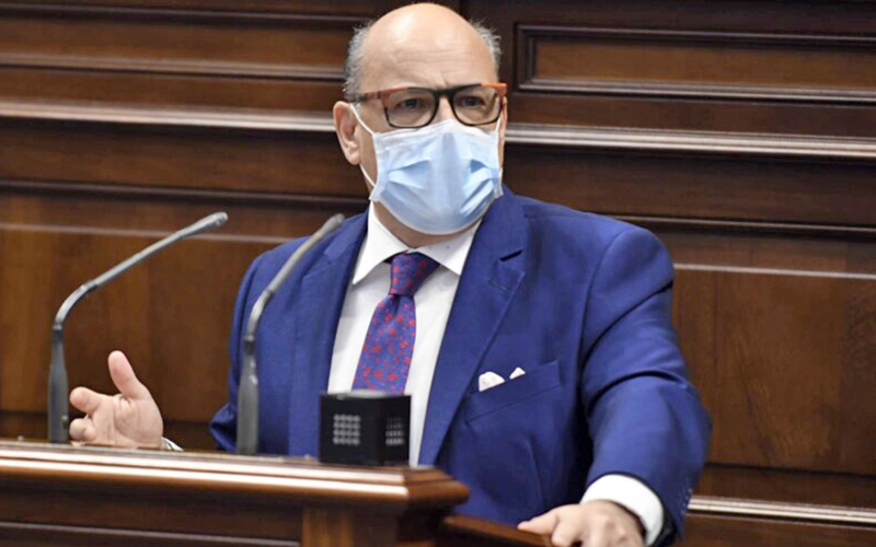 José Miguel Barragán en el Parlamento de Canarias | ARCHIVO
