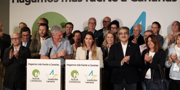 María Fernández comparece junto a Pedro Quevedo en la noche electoral, noviembre de 2019 | COALICIÓN CANARIA