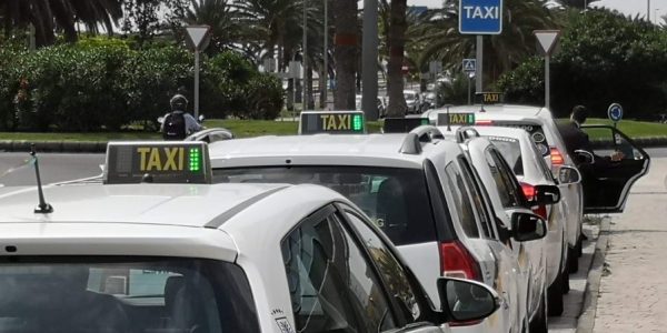 Los asalariados del taxi no son partidarios de los descansos