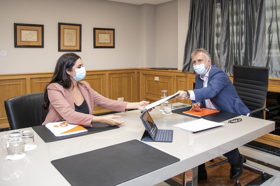 Vidina Espino reunida con Ángel Víctor Torres el pasado octubre | Foto: Gobierno de Canarias Vidina Espino reunida con Ángel Víctor Torres el pasado octubre | Foto: Gobierno de Canarias