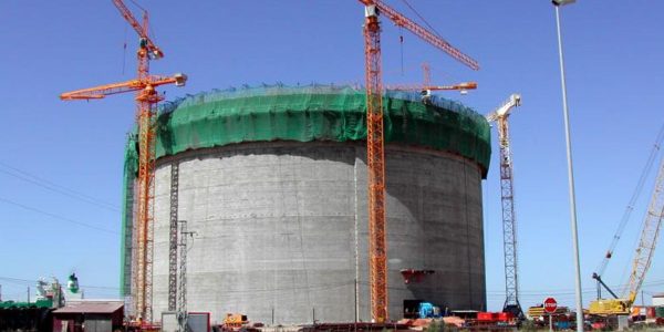 Planta regasificadora en construcción en el puerto de Granadilla | ARCHIVO