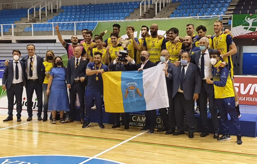 Equipo del CV Guaguas celebrando la victoria el pasado sábado | GOBIERNO DE CANARIAS