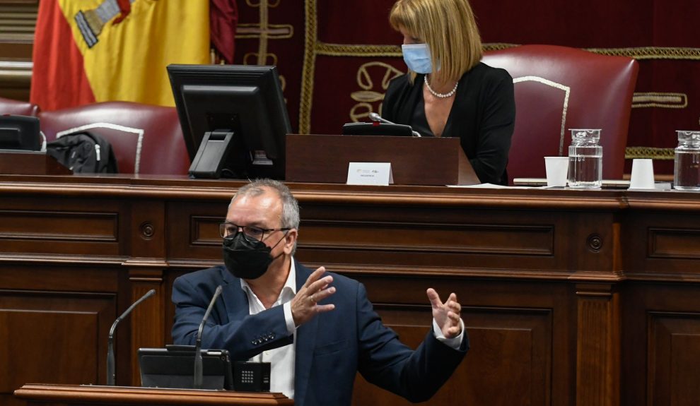 Luis Campos en el Parlamento de Canarias | NUEVA CANARIAS