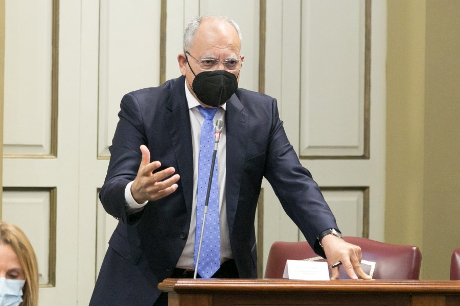 Casimiro Curbelo en el Parlamento de Canarias | ASG Casimiro Curbelo en el Parlamento de Canarias | ASG