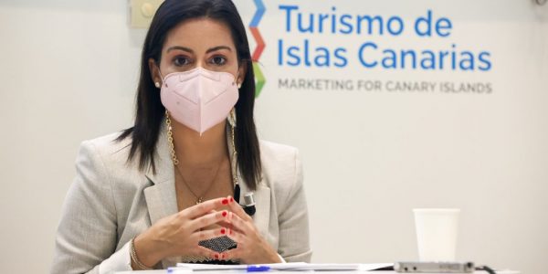 Yaiza Castilla en una comparecencia ante los medios | Foto: Consejería de Turismo