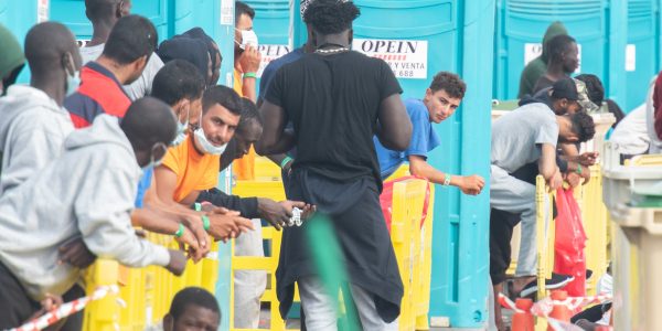 Migrantes en Arguineguín el pasado octubre | Foto: Cabildo de Gran Canaria