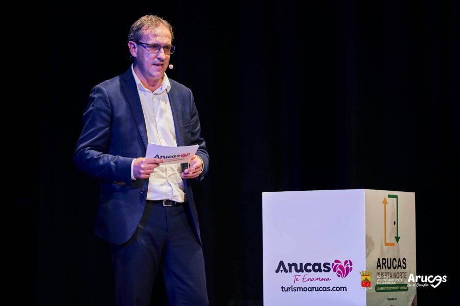 Óliver Armas en un acto el pasado junio | TURISMO DE ARUCAS Óliver Armas en un acto el pasado junio | TURISMO DE ARUCAS