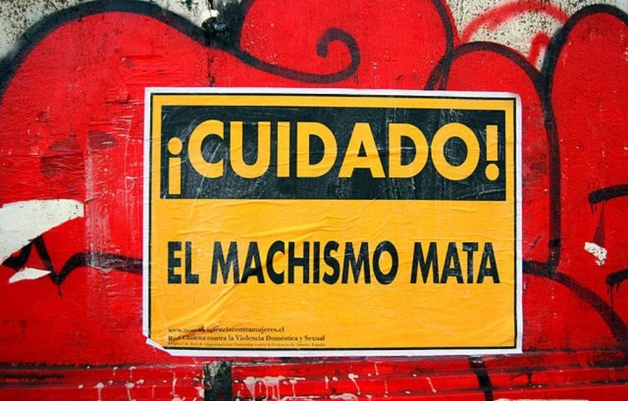 Cartel alertando de la violencia machista