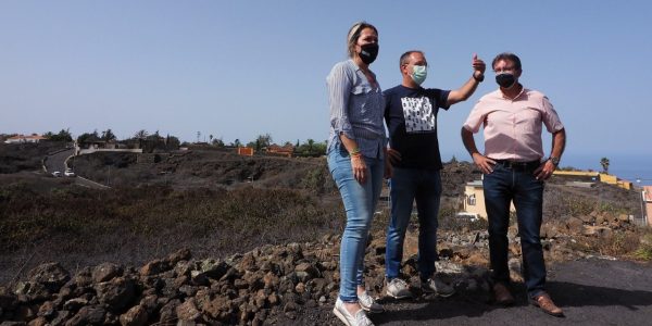 Alicia Vanoostende visita parcelas agrícolas afectadas por el incendio en El Paso y Los Llanos de Aridane el pasado agosto | CONSEJERÍA DE AGRICULTURA DEL GOBIERNO DE CANARIAS