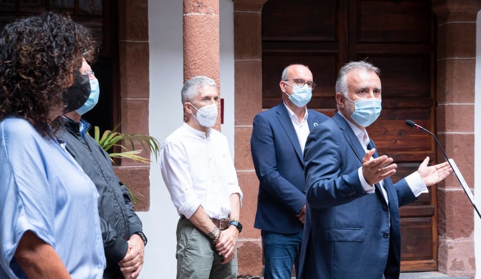 Ángel Víctor Torres y, detrás, Fernando Grande-Marlaska y Anselmo Pestana ayer | GOBIERNO DE CANARIAS