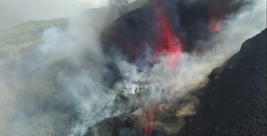 Cráter del volcán de La Palma | GOBIERNO DE CANARIAS Cráter del volcán de La Palma | GOBIERNO DE CANARIAS