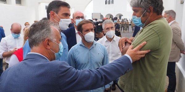 Sergio Matos junto a Ángel Víctor Torres y Pedro Sánchez | Foto: Gobierno de Canarias