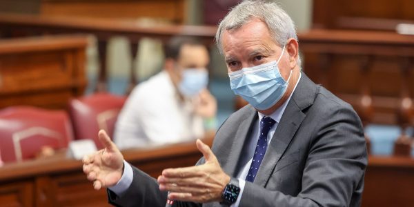 Chano Franquis en el Parlamento de Canarias | Foto: Gobierno de Canarias