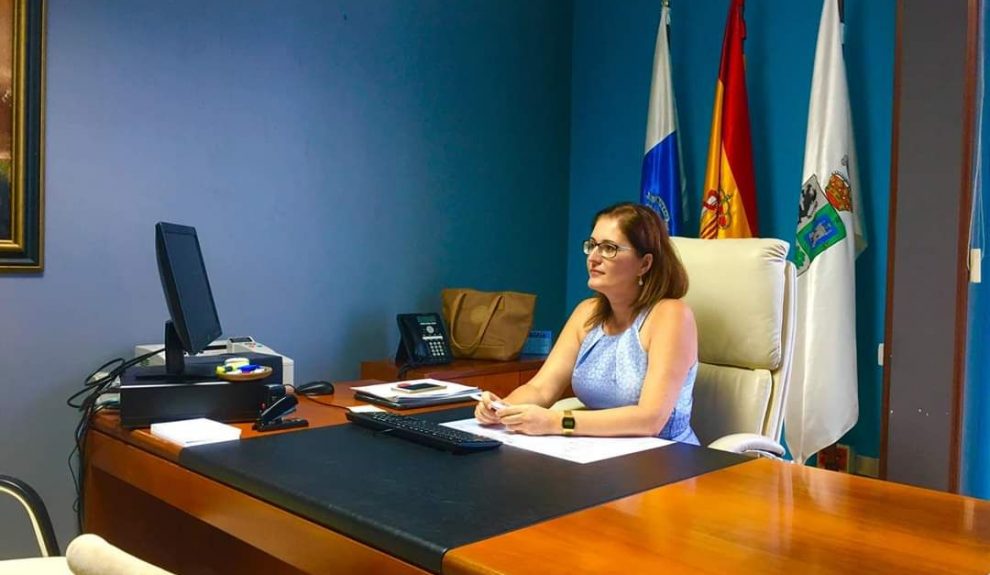 La concejal de Turismo, Inés Rodríguez, en su despacho | Foto: Ayuntamiento de San Bartolomé de Tirajana