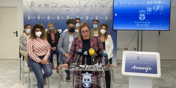 Astrid Pérez en la rueda de prensa anunciando los cambios en el gobierno | Foto: Ayuntamiento de Arrecife de Lanzarote
