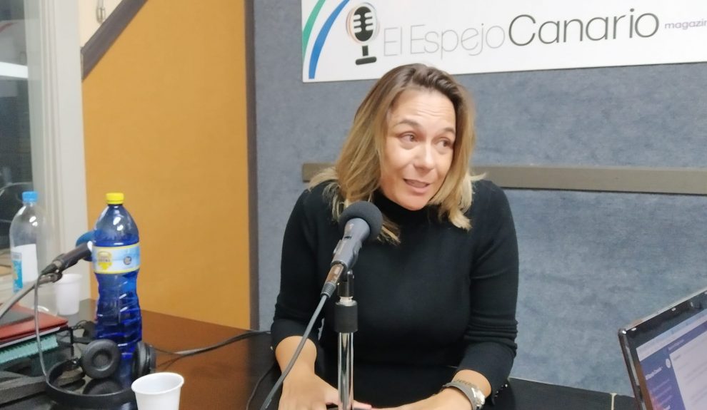 Lidia Cáceres en los estudios de El Espejo Canario
