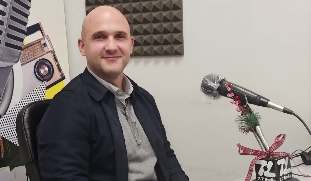 Ricardo Rodríguez Rocha en los estudios de El Espejo Canario