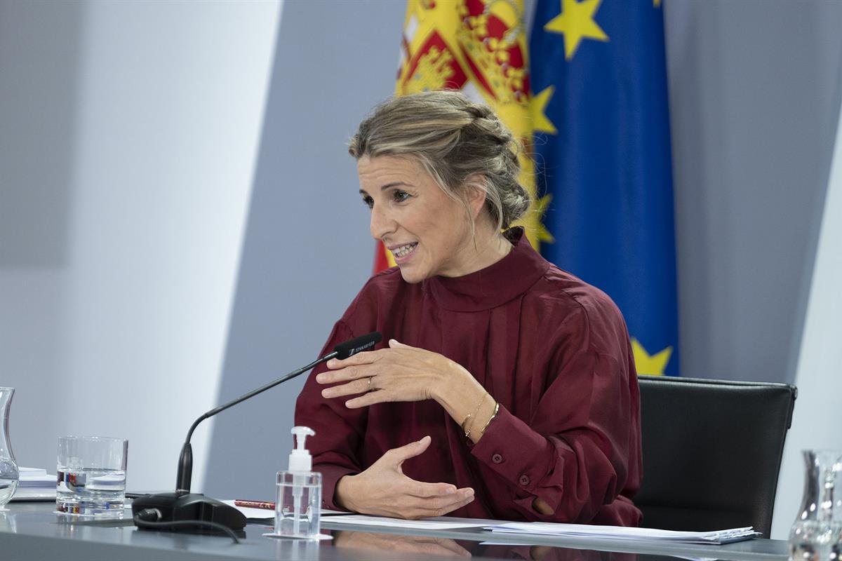 La ministra de Trabajo, Yolanda Díaz, en una rueda de prensa | Foto: Moncloa La ministra de Trabajo, Yolanda Díaz, en una rueda de prensa | Foto: Moncloa