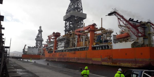 Atraque del West Carina en el puerto de Santa Cruz de Tenerife | Foto: Canarship