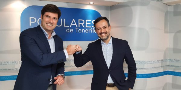 Lope Afonso (derecha) junto a Emilio Navarro | Foto: PP