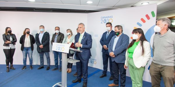 Reunión del presidente del Gobierno canario con el sector primario | Foto: Gobcan