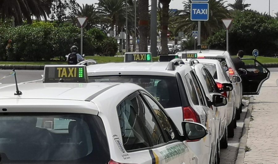 El descanso de los taxis crea división en el sector El descanso de los taxis crea división en el sector
