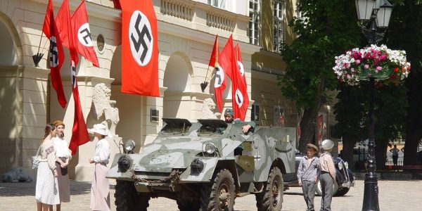 El fascismo y la mentalidad autoritaria, a debate