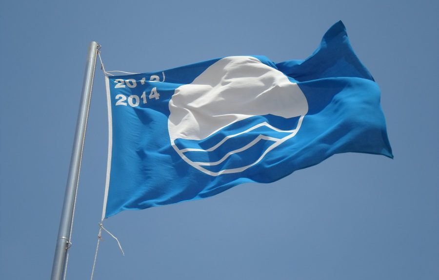 La bandera azul certifica la calidad de las playas | Foto: https://banderaazul.org