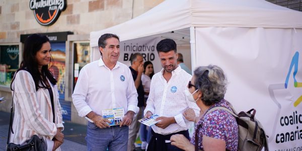 Francis Candil (segundo por la izquierda) durante un acto de precampaña | Foto: CC