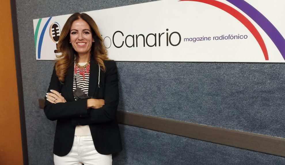 Olivia Llorca en los estudios de El Espejo Canario