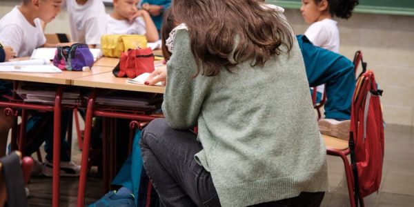 El derecho a la educación es gratuito y debe ser financiado por las administraciones