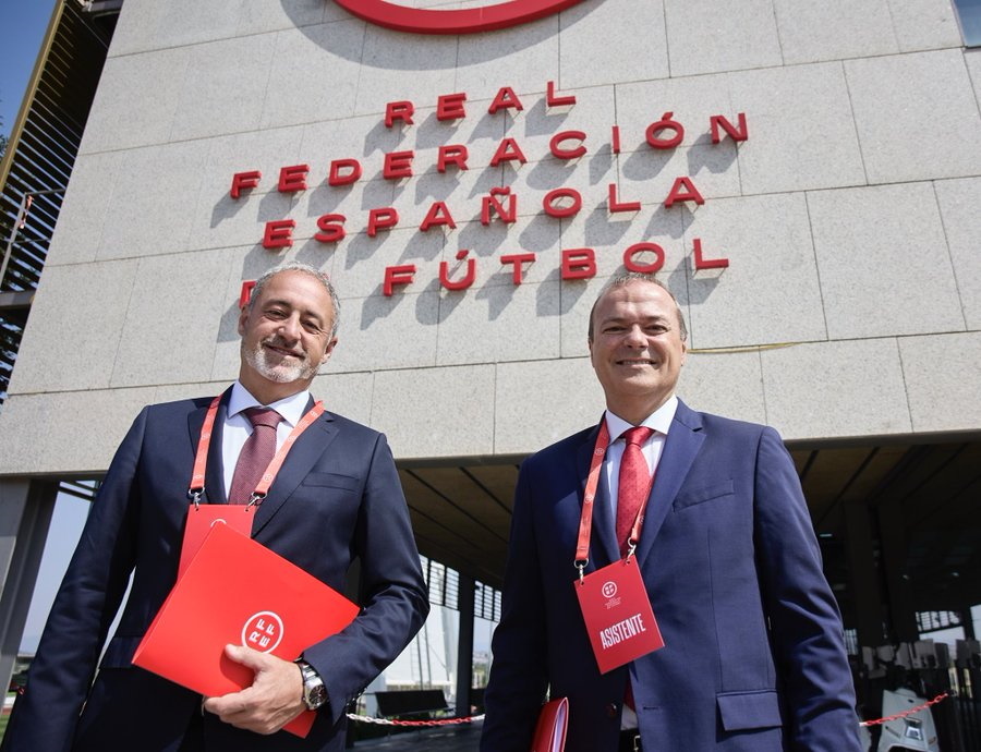 Francisco Castellano y Augusto Hidalgo en la sede de la RFEF | Foto: Cabildo de Gran Canaria Francisco Castellano y Augusto Hidalgo en la sede de la RFEF | Foto: Cabildo de Gran Canaria