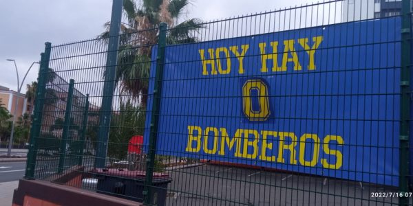 Pancarta de protesta de los Bomberos de Las Palmas de Gran Canaria | Foto: BomberosLPAenlucha