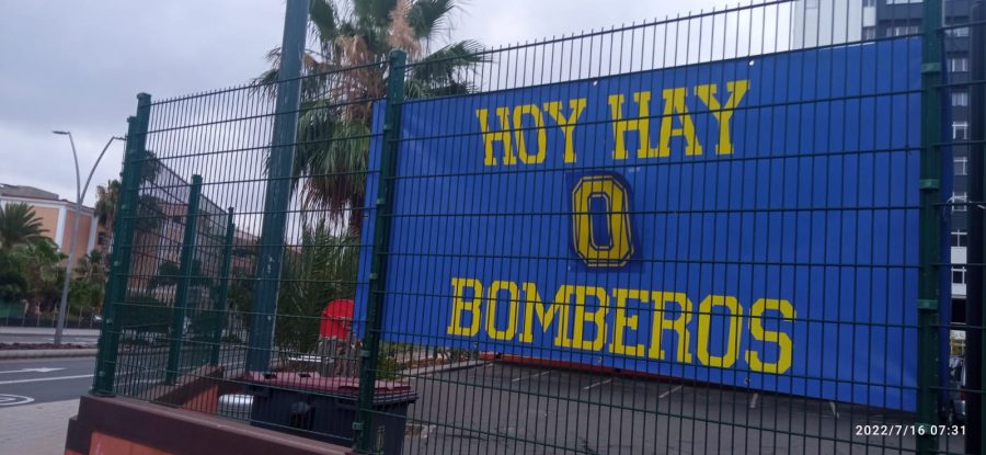 Pancarta de protesta de los Bomberos de Las Palmas de Gran Canaria | Foto: BomberosLPAenlucha Pancarta de protesta de los Bomberos de Las Palmas de Gran Canaria | Foto: BomberosLPAenlucha