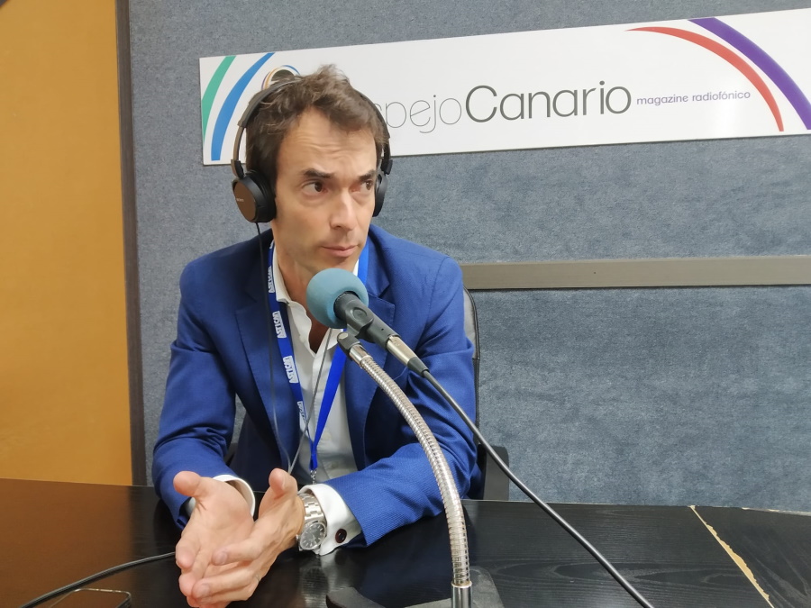 Germán Suárez en los estudios de El Espejo Canario Germán Suárez en los estudios de El Espejo Canario