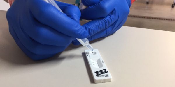 Test de antígenos para detectar la covid y la gripe