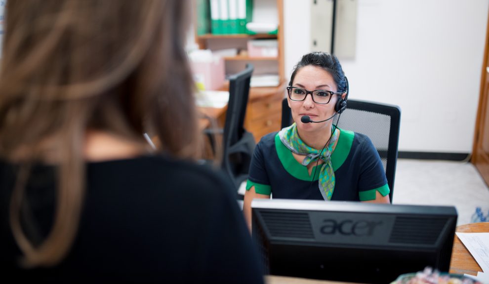 La doctora Carla Santana, en su consulta en HUSR en Lanzarote.