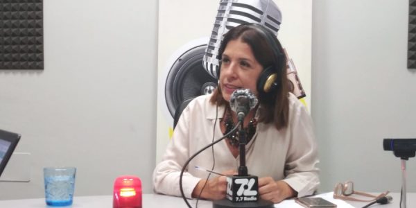 Carmen Hernández en los estudios de El Espejo Canario