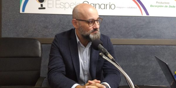 Aridany Romero en los estudios de El Espejo Canario